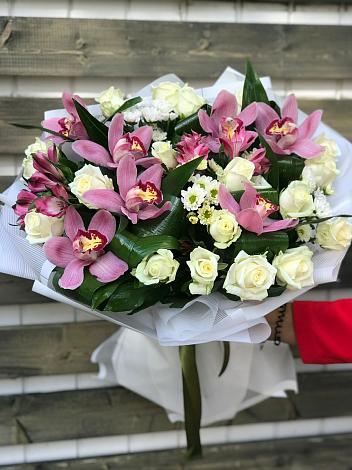 Букет цветов из: Розы и Хризантемы в Протвино