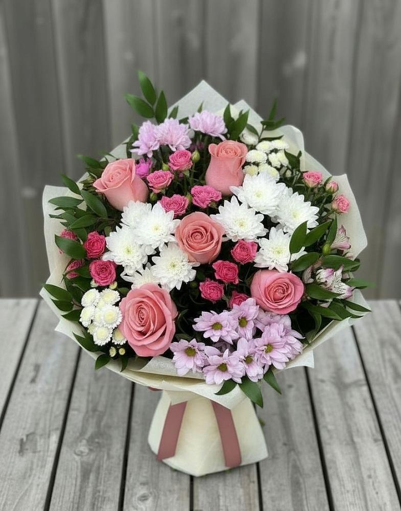 Букет цветов из: Альстромерии, Гвоздики, Розы и Хризантемы в Протвино