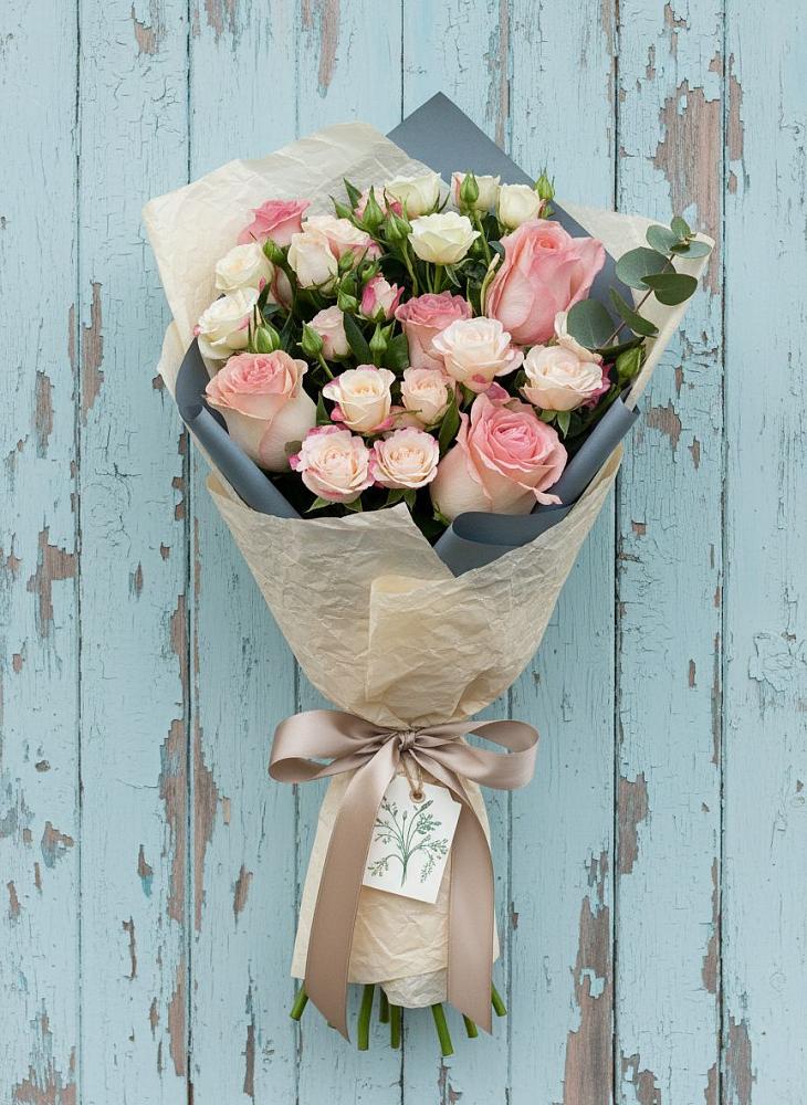 Букет цветов из: Розы в Протвино