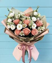 Букет цветов из:  Розы, Альстромерии и Лизиантусы в Протвино