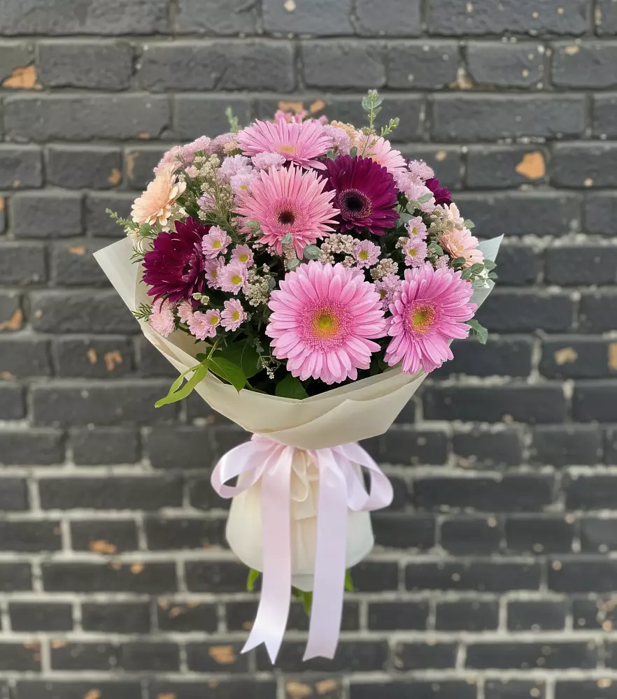 Букет цветов из: Герберы и Хризантемы в Протвино