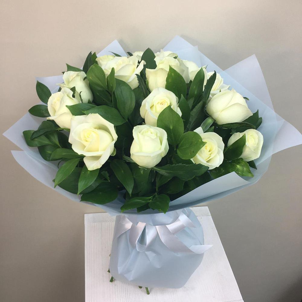 Букет 15 Белых роз Проуд в Протвино