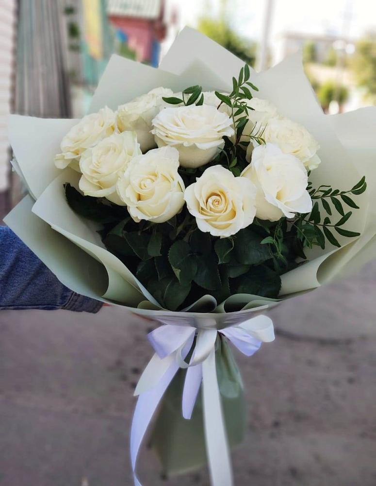 Букет Белые розы Проуд в Протвино