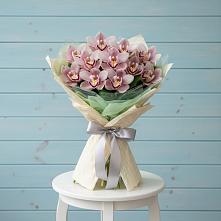 Букет цветов из:  Орхидеи и Розы #REPLACE_PRED# Протвино