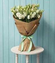 Букет цветов из:  Лизиантусы в Протвино