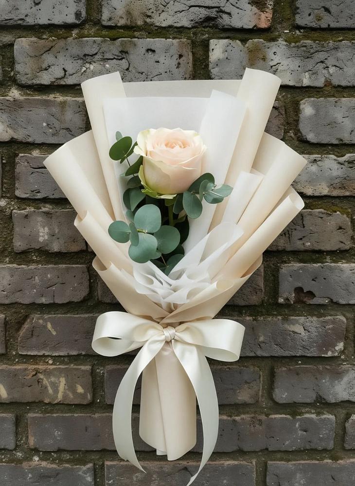 Букет цветов из: Розы в Протвино