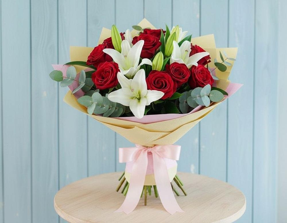 Букет цветов из: Лилии и Розы в Протвино